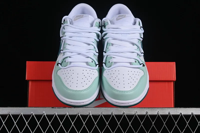 All categories Nk SB Dunk series Nk SB Dunk Low low-top sneakers Z version Nk SB Dunk Low white green SB low-top sports and leisure sneakers FD9911-101